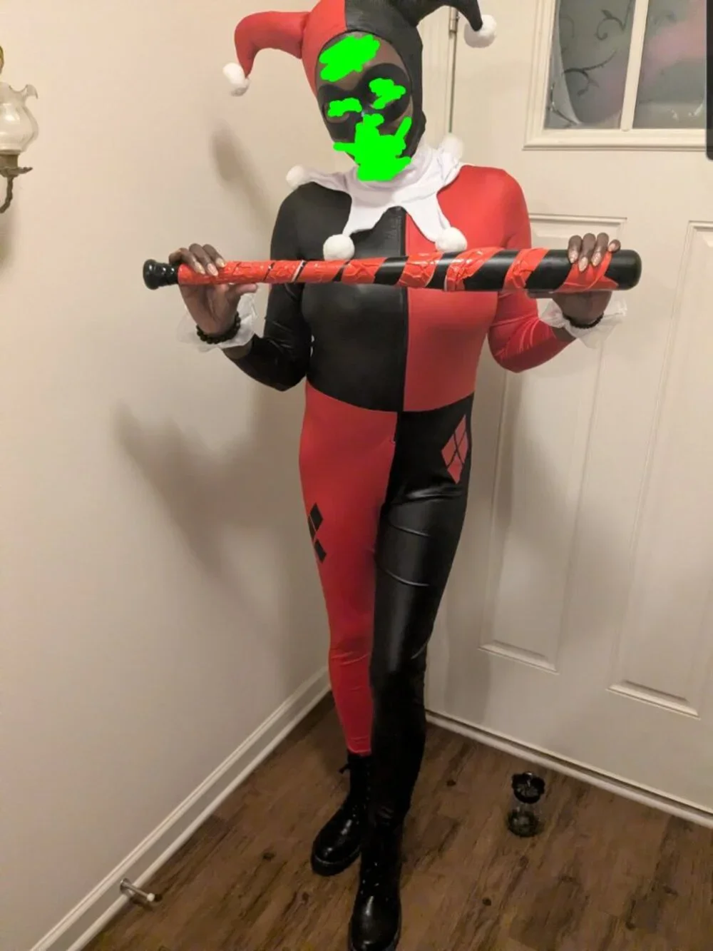 Harley Quinn Catsuit - Picture 2 of 2